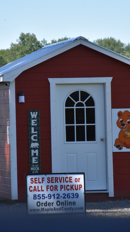 Sticky Paws Building