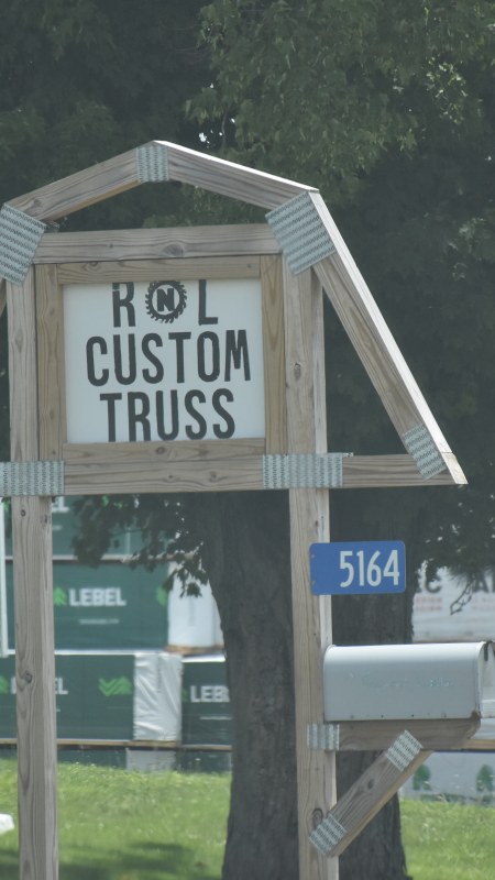 R n L Custom Trusses Sign