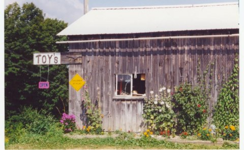 Photo circa 2008 of Amish Toy Shop