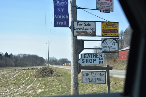 Directional signage to amish-owned businesses