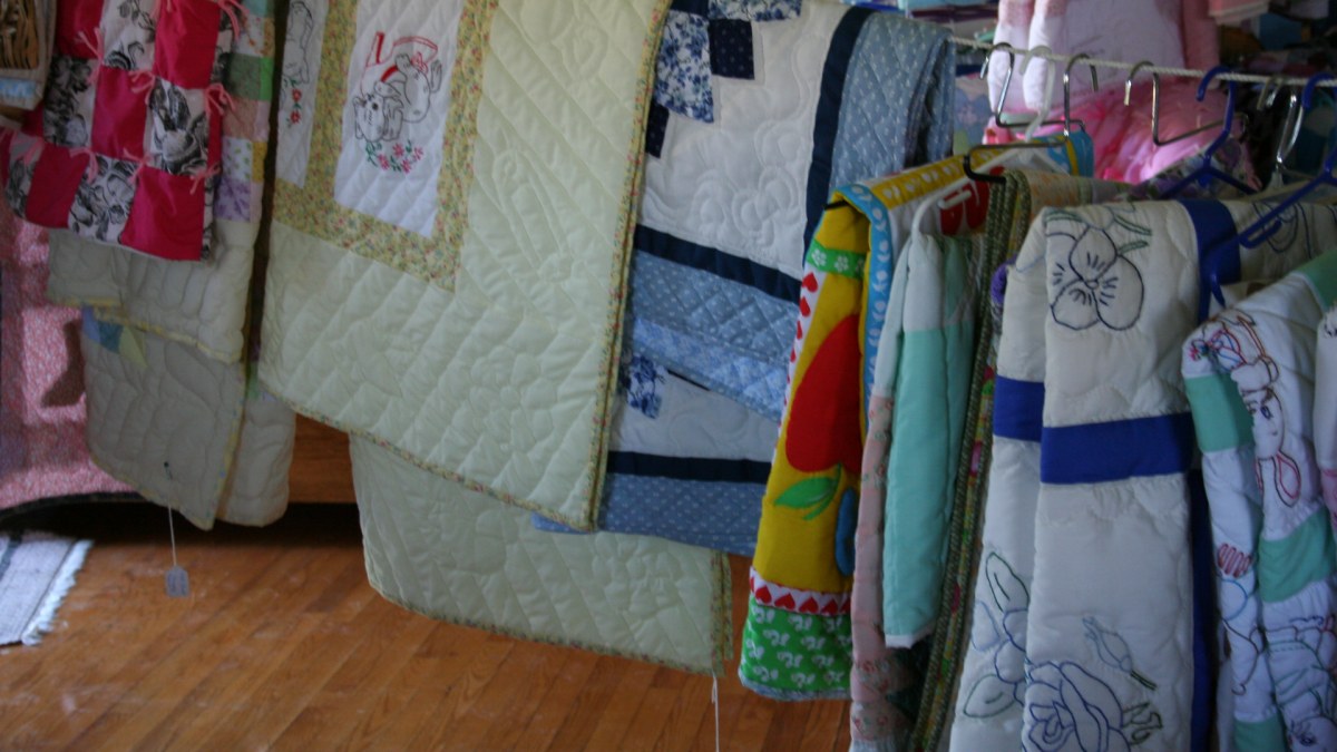 Quilts made by the Amish women show great craftmanship and attention to detail.