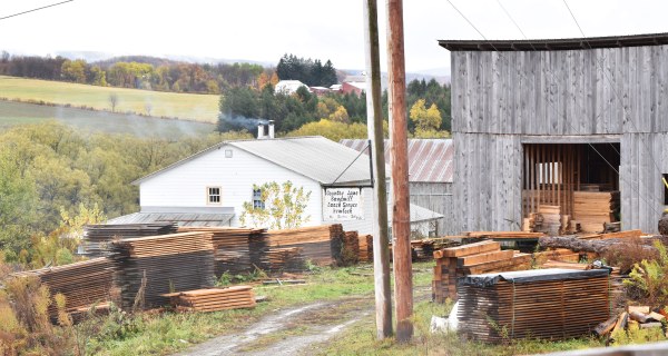 Country Lane Bandmill on a rainy autumn day