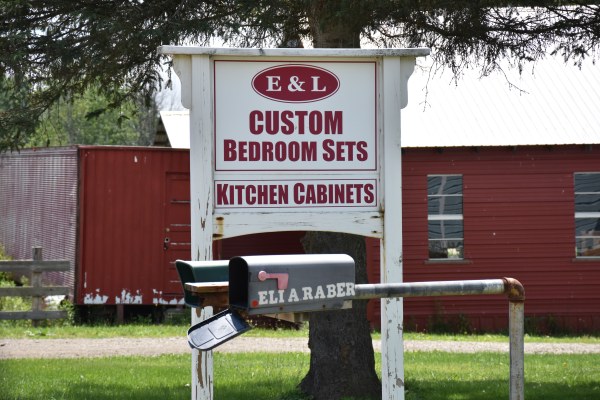 E & L Custom Bedroom Sets