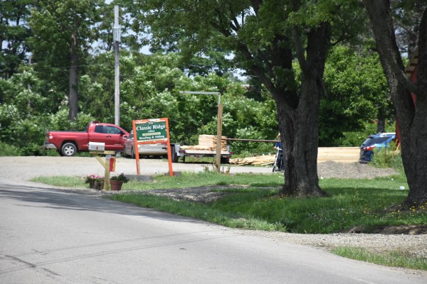 Classic Ridge Metals sign