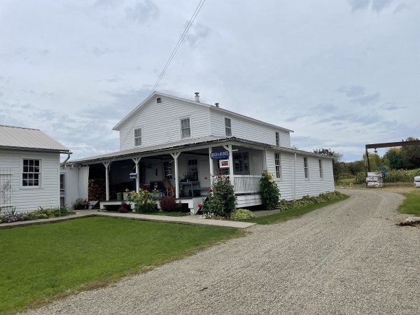 Rugs and Quilts Amish Shop